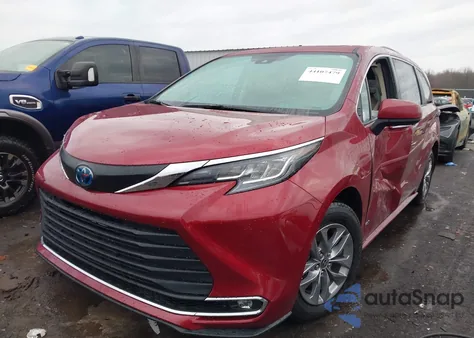 2021 Toyota Sienna Xle from USA, damaged, VIN 5TDYSKFC4MS032804